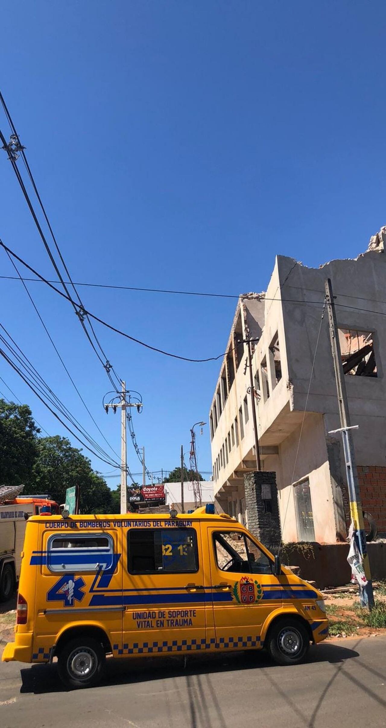 Víctimas del edificio derrumbado están estables. Foto: Gentileza.