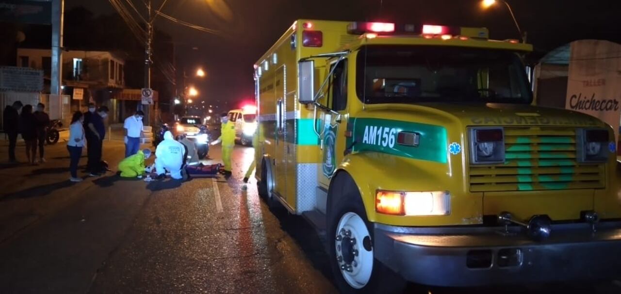 El motociclista sufrió varias lesiones y fue trasladado hasta un centro asistencial. Foto: Gentileza