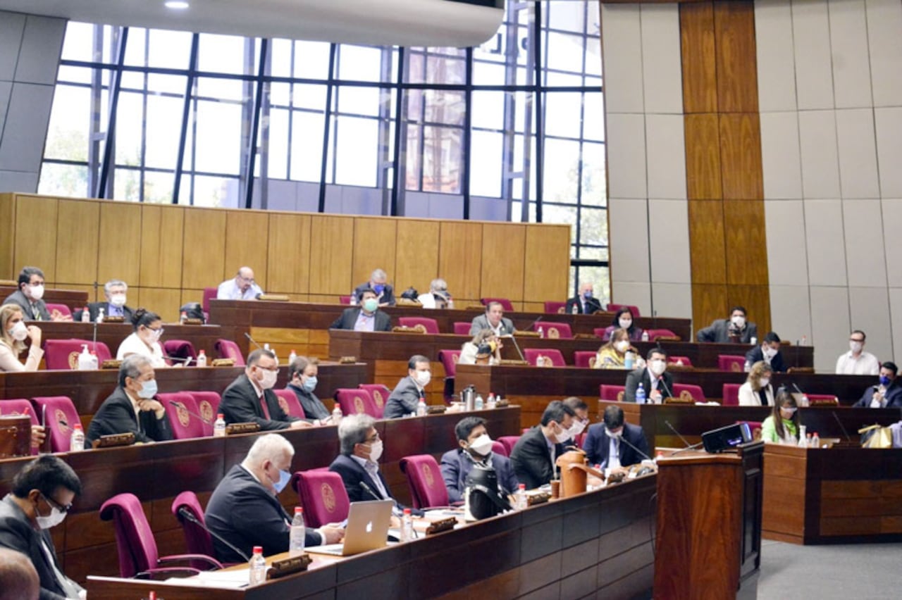 Diputados aprobó que los próximos intendentes sólo duren 4 años en el cargo por única vez.