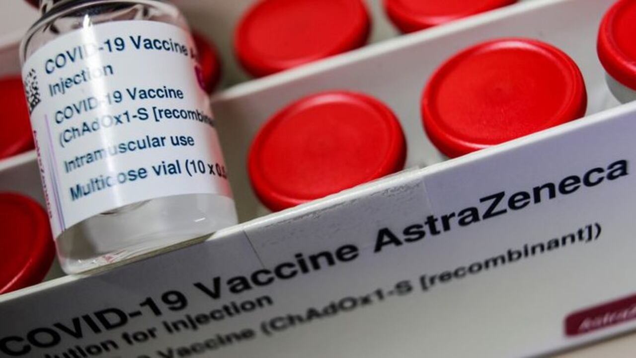 Dinamarca, primer país en el mundo en descartar uso de vacuna AstraZeneca. Foto: Reuters