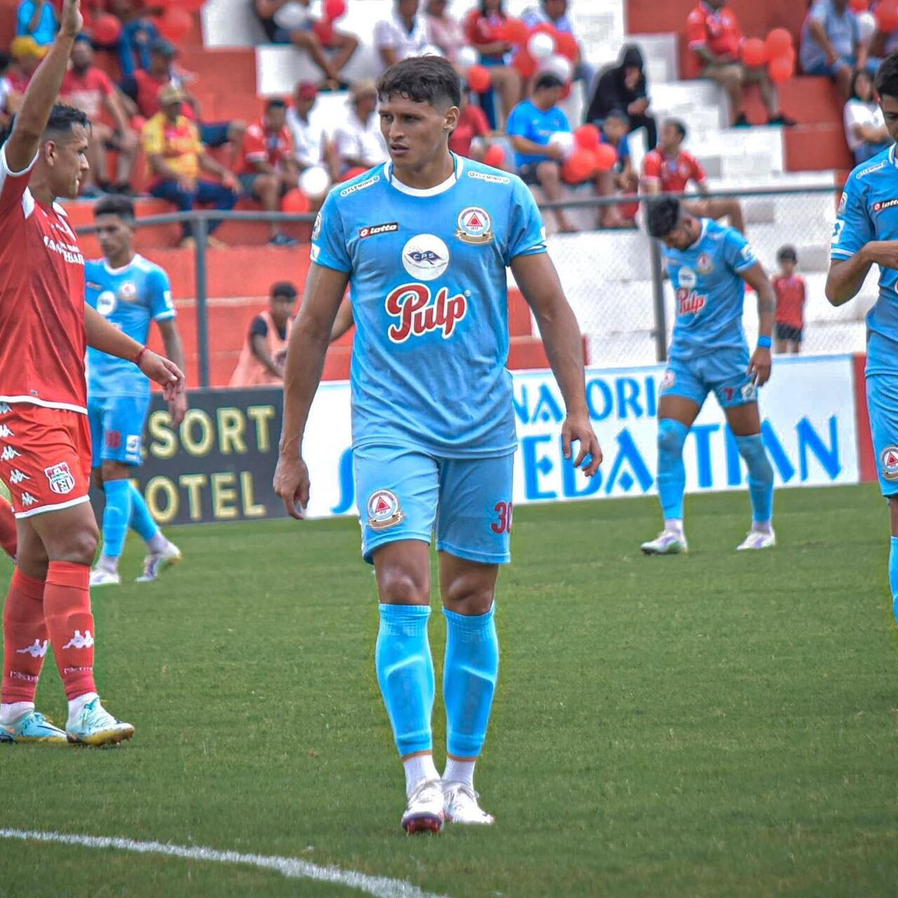 Lesión de Olveira: Raúl Vicente Amarilla sugiere suspensión de Nelson Da Silva. Foto: Gentileza