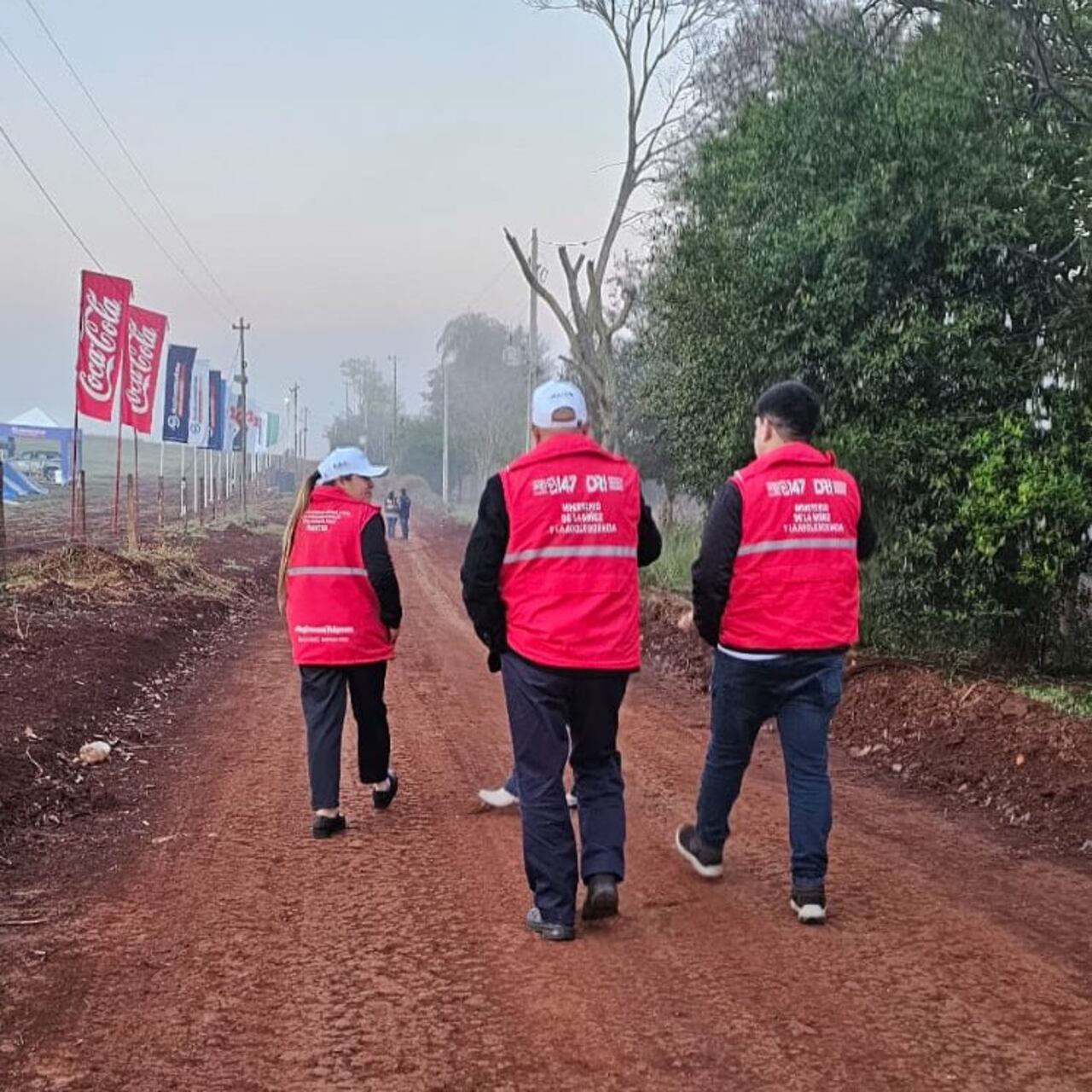 Más de 180 funcionarios denominados “Chalecos Rojos” son desplegados en puntos estratégicos. Foto: MINNA