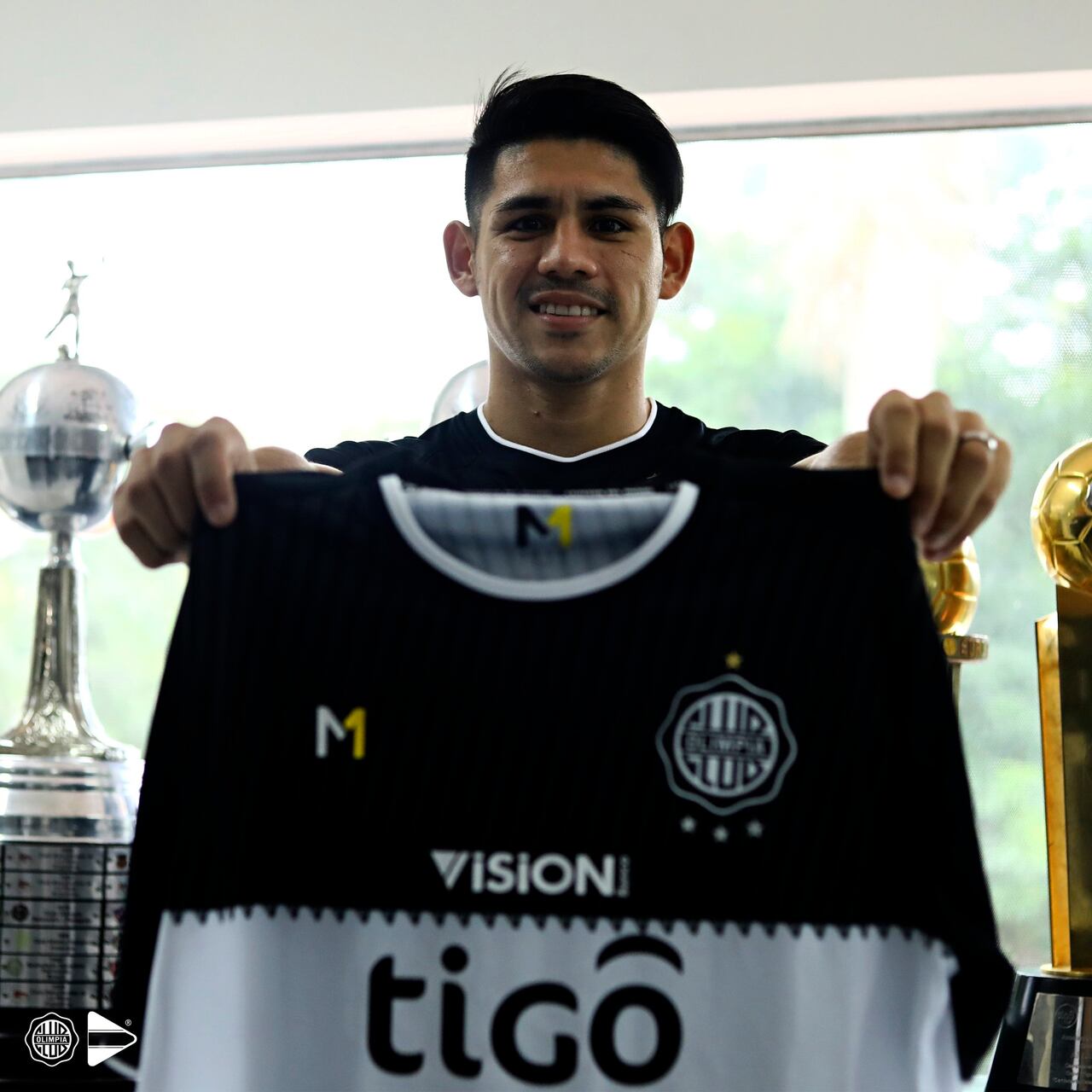 Llegó el pase de Saúl Salcedo y jugará el superclásico. Foto: Club Olimpia
