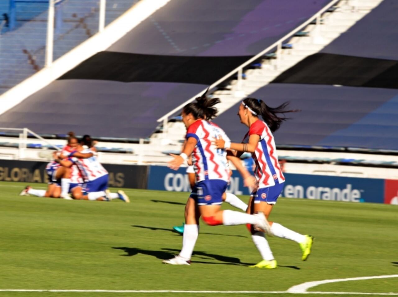 Libertadores Femenina: debut con goleada de Libertad/Limpeño: Foto: Facebook