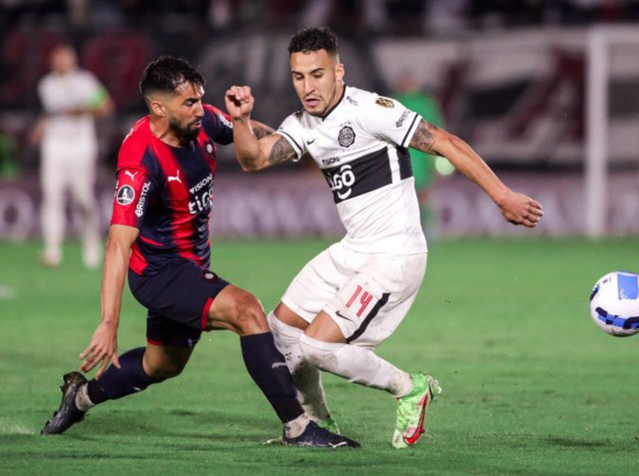 Olimpia y Cerro empataron en el Defensores del Chaco. Foto: APF.