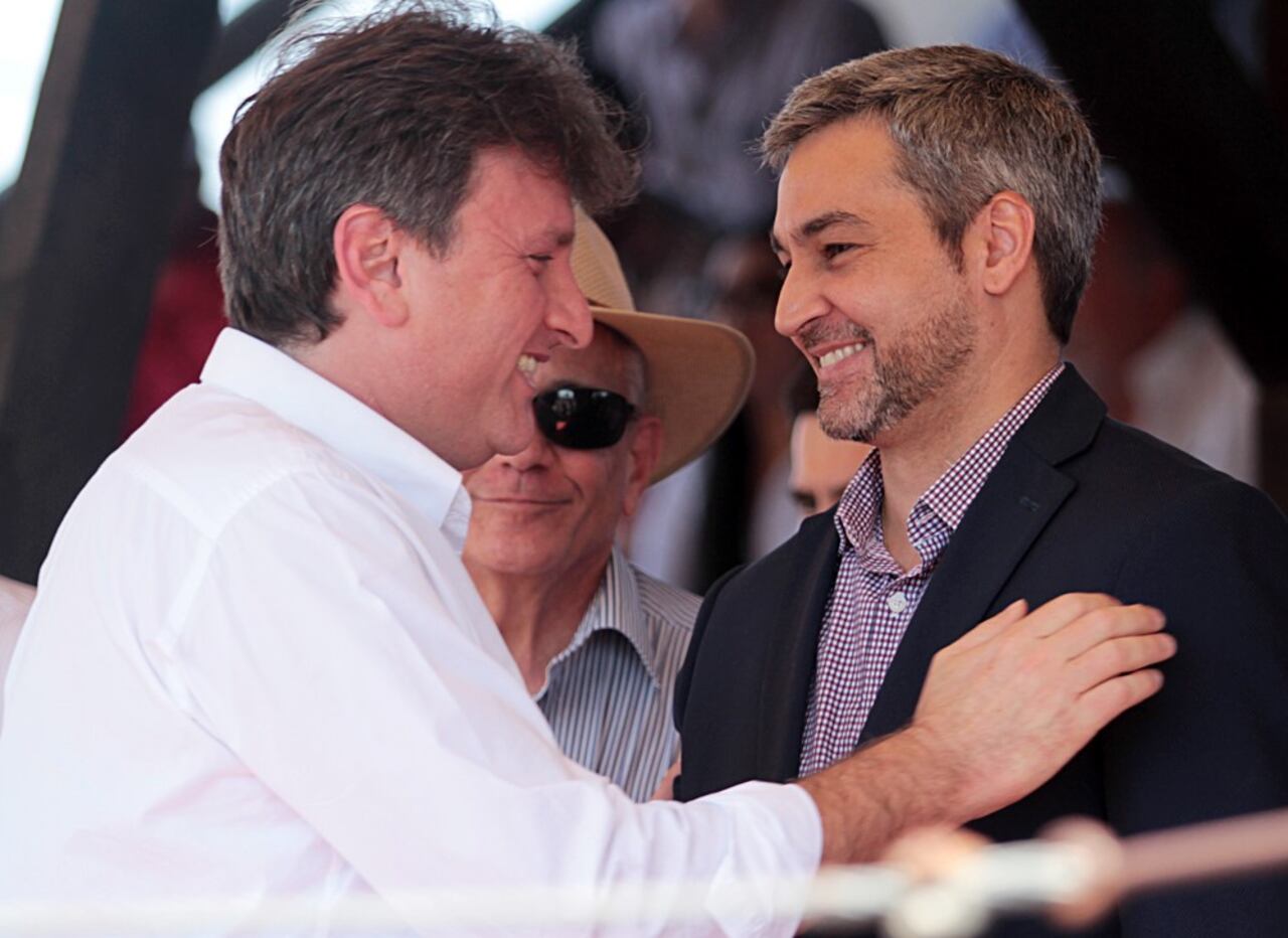Denis Lichi y Mario Abdo. Foto: IP.