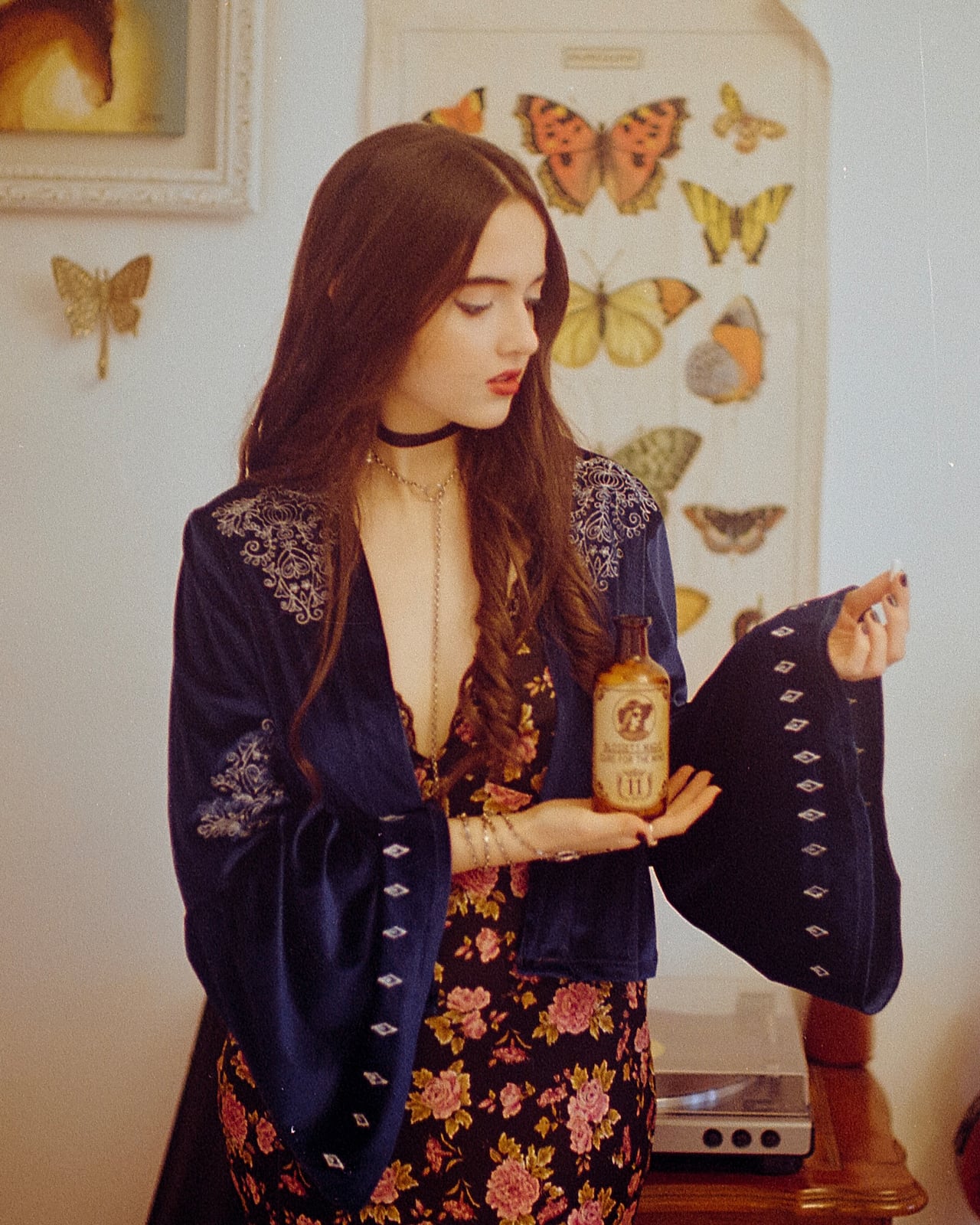 Ana es una cantautora independiente de 20 años; la música ha formado parte de su vida desde muy pequeña. Foto: Gentileza